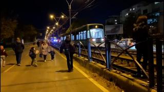 Haos din cauza unui semafor. Circulaţia tramvaiului 41, blocată aseară pe podul Grant, după ce s-a făcut verde pe ambele sensuri
