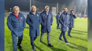 Ciolacu i-a vizitat pe tricolori la antrenamentul dinaintea meciului cu Elveţia. Ce mesaj le-a transmis premierul