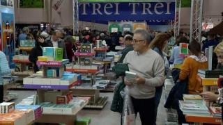 Târgul de carte Gaudeamus şi-a deschis porţile. Audiobook-urile şi ebook-urile câştigă tot mai mult teren în faţa cărţilor tipărite