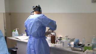 Schema prin care un medic din Zalău a luat mită peste 26.000€ pentru prelucrarea unor analize. Un coleg l-a reclamat la DNA