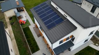 Casa Verde Fotovoltaice: AFM a lansat o nouă sesiune pentru instalatori. 90.000 de români vor să-și pună panouri solare cu bani de la stat
