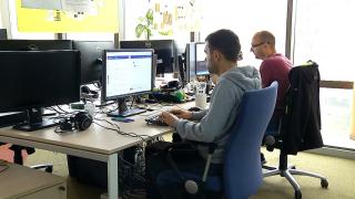 Românii cărora patronii sunt obligaţi să le mărească salariile în 2024. Majorările ar putea fi însă şi de 1 leu