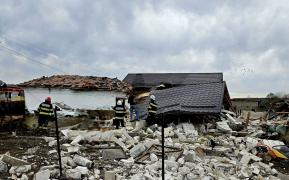 La o zi după ce au montat-o, centrala le-a adus sfârşitul. Soţ şi soţie, morţi sub dărâmături, după o explozie care le-a pus casa la pământ, în Olt 