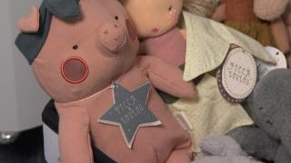 Cum alegem cadoul perfect pentru cei mici. La ce trebuie să fim atenţi pentru a ne proteja copiii