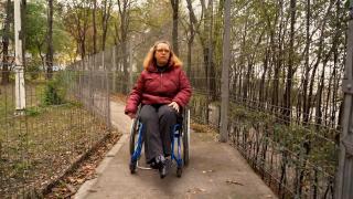 Două visuri împlinite pentru Angelica, imobilizată în cărucior de 10 ani din cauza unei tumori