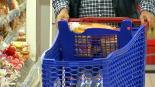 Ce este Tornada Roşie, fenomenul care ne cuprinde mereu la sfârşitul anului. Specialiştii ne avertizează să fim atenţi la cheltuieli