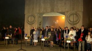 Reguli noi pentru căsătoriile la Poarta Sărutului. Ce trebuie să ştie viitorii miri