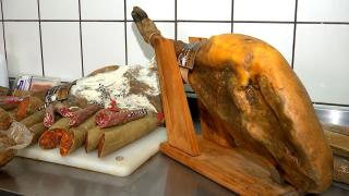 Produsul tradiţional spaniol pe care românii plătesc până la 6.000 de lei pentru masa de Crăciun. Ce îl face atât de special