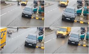 O clipă de neatenție l-a băgat în comă. Bărbatul din Suceava a ajuns inconștient la spital, după ce a intrat cu mopedul într-o dubă