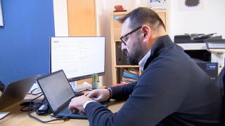 Impozite mari pe afaceri mici. Măsura imediată pe care o va lua Laurenţiu, un antreprenor care are 3 microîntreprinderi