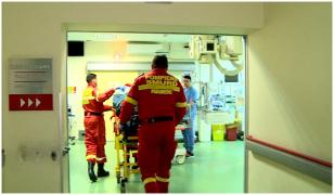 Una dintre elevele de la internatul din Odorheiu Secuiesc este în comă, cu fractură de coloană. Starea ei este critică