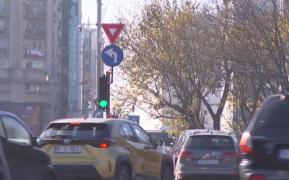 Polițe RCA, mai scumpe din 2024. Cât va plăti un șofer tânăr pentru o mașină cu un motor de 3.000 de la anul