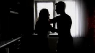 Adolescent de 16 ani, arestat după ce a violat o tânără de 23 de ani, în Constanța. Ar fi plecat din casa victimei și cu 12.000 de lei