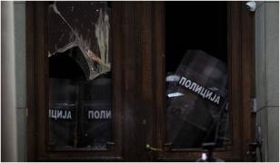 Sârbii continuă să protesteze, după rezultatul alegerilor parlamentare. Moscova acuză Occidentul că "încearcă să destabilizeze situaţia"