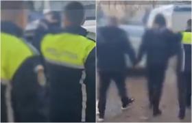 Tată și fiu, bătuți cu sălbăticie în propria curte din Dolj. Patru indivizi i-au atacat cu pumnii și cuțitele