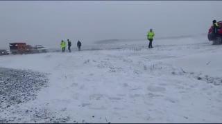 Microbuz cu 17 pasageri, răsturnat de vânt la Berheci, în Galați. Planul roşu de intervenţie, activat