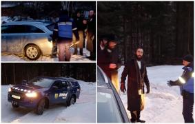 Au vrut să scurteze drumul spre Cluj, dar au rămas înzăpeziţi în Maramureş. Patru israelieni, scoşi din nămeţi de jandarmii montani
