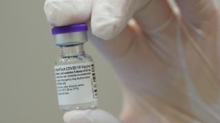 Pfizer vrea 3 miliarde de lei de la România, pe cele 28 de milioane de doze de vaccin comandate. Cere să ne "respectăm angajamentele"