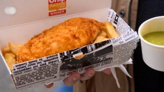 Putin lasă Marea Britanie fără celebrul preparat "fish and chips". Rusia vrea să pună capăt unui acord cu UK, vechi de 70 de ani