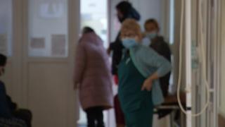 Cazurile de gripă au explodat faţă de anii trecuţi, iar spitalele sunt arhipline. Au apărut primele restricţii pentru vizitatori