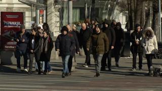 Românii, de 11 ori mai săraci decât media Uniunii Europene. Diferenţele între săraci şi bogaţi sunt uriaşe