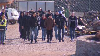 Familia lui Cornel Dinicu a organizat o slujbă de pomenire pentru victimele de la Ferma Dacilor. Continuă audierile în dosar