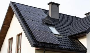 Programul Casa Verde 2024. Cine îşi poate instala panourile fotovoltaice. A fost publicată lista completă cu cei 9.000 de beneficiari