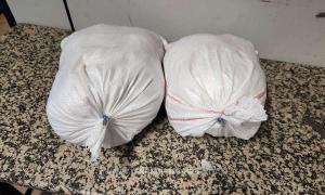Averea de 19 kg, adusă din Turcia de o româncă de 51 de ani, pe Aeroportul Otopeni. A îndesat prada în bagajul de mână