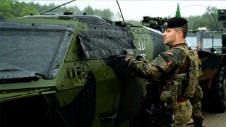 Declaraţiile şefului Armatei împart coaliţia în două tabere. Un deputat PSD îi cere demisia: "S-a umflat tărâţa în el"