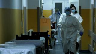 Criză fără precedent în sistemul sanitar. Medicii, în pragul disperării din cauza deficitului de personal: "Este foarte greu"