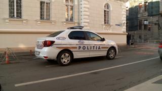 Doi polițiști arădeni au bătut cu bestialitate un bărbat și l-au băgat în spital. Scandalul a izbucnit într-un restaurant