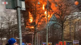 Incendiu în cel mai mare parc de distracţii din Suedia. 12 oameni au fost răniţi, fumul s-a ridicat la sute de metri în aer