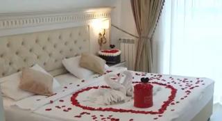 Ofertele de Valentine's Day pregătite de hotelierii de pe malul mării. Preţul pentru o singură noapte