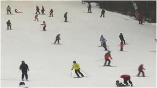 Cele două detalii care pot face paradis dintr-o zi pe pârtie. La ce să fim atenţi când plecăm în vacanţă la schi