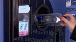 EXPERIMENT. Ce se întâmplă atunci când încercăm să reciclăm ambalaje prin sistemul garanţie-returnare
