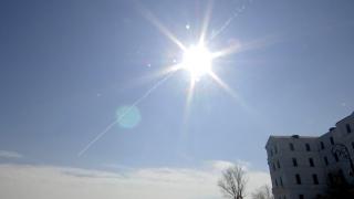 Val de aer cald peste România. Meteorologii anunţă temperaturi de peste 20 de grade Celsius în mai multe judeţe ale ţării