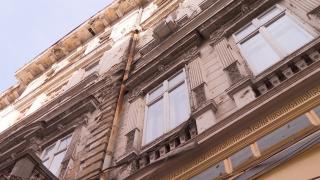 Paradoxul care poate provoca o tragedie. Clădirile cu bulină din Bucureşti sunt tocmai cele care care nu pot fi asigurate