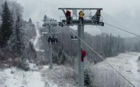 Copil de 8 ani, căzut din telescaun în stațiunea Straja. Băiatul era însoțit tot de un minor când s-a prăbușit de la înălțime