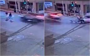 Momentul în care o mamă şi fiica ei sunt ucise pe trecerea de pietoni de un şofer cu 120 km/h. Tânărul de 22 de ani, eliberat pe cauţiune