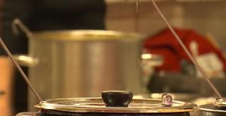 Programul "Masa caldă" intră în şcoli. Aproape 500.000 de elevi vor beneficia de măsura Guvernului