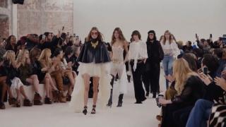 A început Săptămâna Modei la Paris, locul unde se află cele mai noi tendințe: Vor fi peste 110 prezentări ale designerilor din întreaga lume