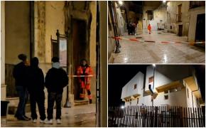 Româncă arestată pentru crimă, în Italia. Şi-a înjunghiat iubitul până la moarte, s-a așezat lângă el și a așteptat să vină poliția