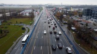 Noile preţuri de la rovinietă. Au fost introduse taxe pentru o zi sau 10 zile, iar cea de 7 zile a fost desfiinţată