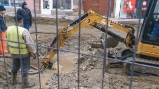 Când "Dorel" se întoarce pe şantier, mai multe cartiere rămân fără apă. De data asta s-a întâmplat în Lugoj