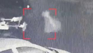 Tânărul de 21 de ani care a vandalizat 16 maşini în Bucureşti, prins de poliţişti. Pagubele se ridică la zeci de mii de lei