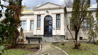 Comoară neaşteptată, ascunsă la subsolul unui muzeu din Iaşi. Ce au descoperit mai mulţi elevi de clasa a 8-a care vizitau clădirea cu profesoara lor