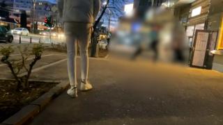 Un tânăr de 23 de ani şi-a înjunghiat fostul coleg de liceu, pe o stradă din Baia Mare. Înger păzitor i-a fost victimei un poliţist care i-a auzit ţipetele disperate