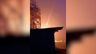 Momentul în care o rachetă rusească loveşte cel mai mare baraj din Ucraina. Un milion de oameni, fără curent. Ajutor din partea României