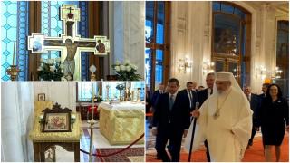 Aleşii şi-au făcut capelă să se roage în Parlament. Barna: Poate se mai gândesc la poruncile acelea, cum ar fi să nu furi