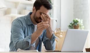 Ce îi îngrijorează pe angajaţi la locul de muncă. Un sfert se tem de schimbările aduse de avansul tehnologic